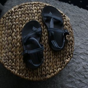 Great condition Chacos!